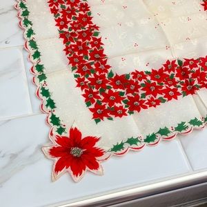 Vintage Mid Century Poinsettia Christmas Doily